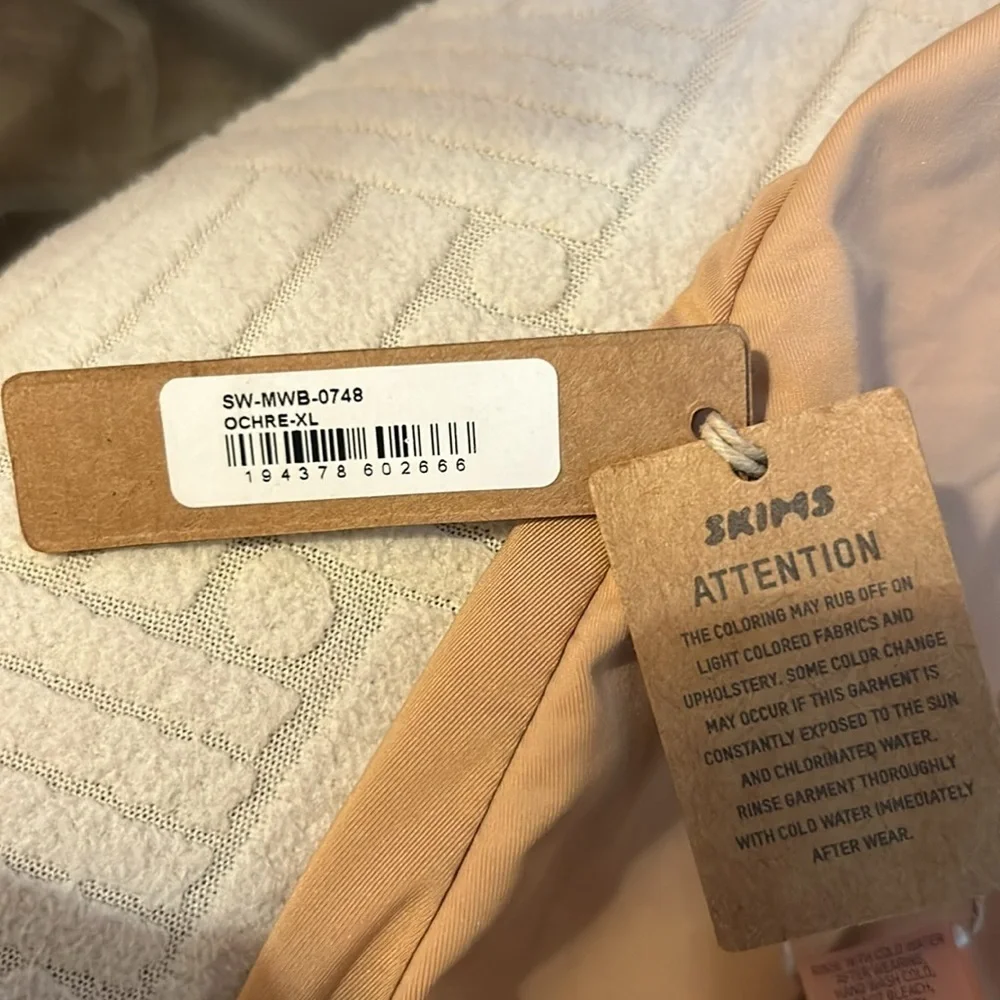 SKIMS SWIM (B10) MID WAIST BOTTOMS/ NWT/ OCHRE